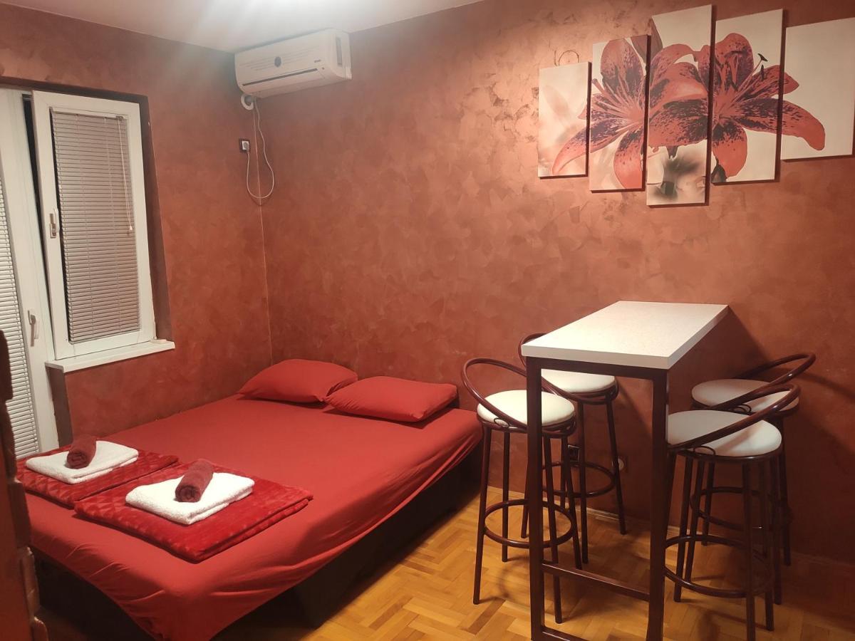 Modern Cozy Apartment Ni Exterior foto